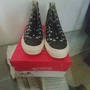 Polka dot converse